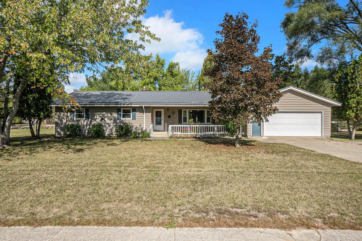 859 E Adda Street, White Cloud, MI 49349 - Image #1