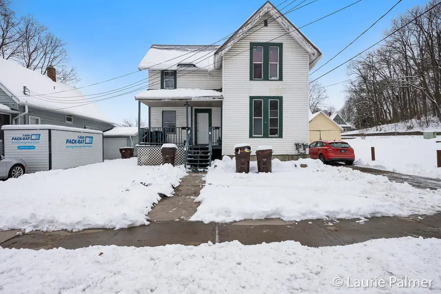 231 E Lincoln Avenue, Ionia, MI 48846 - Image #2