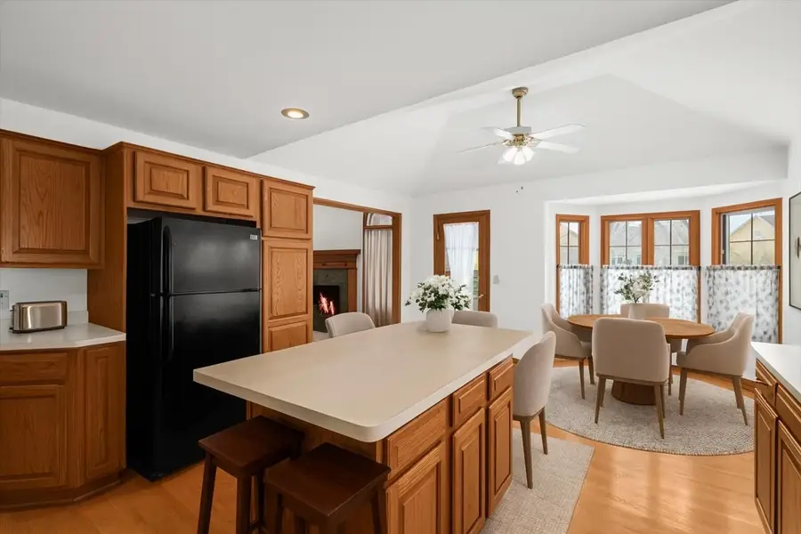 48436 Amber Lane Lane, Utica, MI 48315 - Image #3