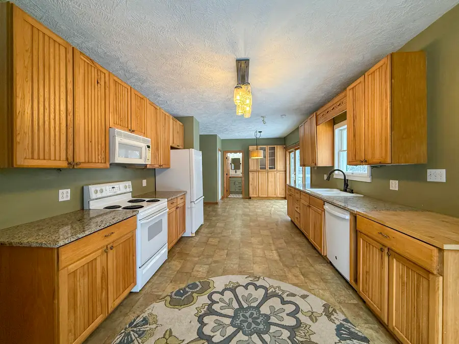 9155 Cushing Road, Eau Claire, MI 49111 - Image #2