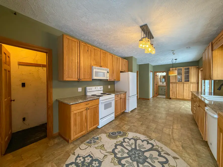 9155 Cushing Road, Eau Claire, MI 49111 - Image #3