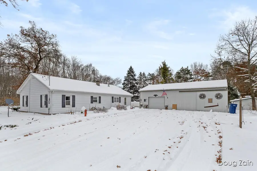 12040 Macclain Street Ne, Cedar Springs, MI 49319 - Image #2