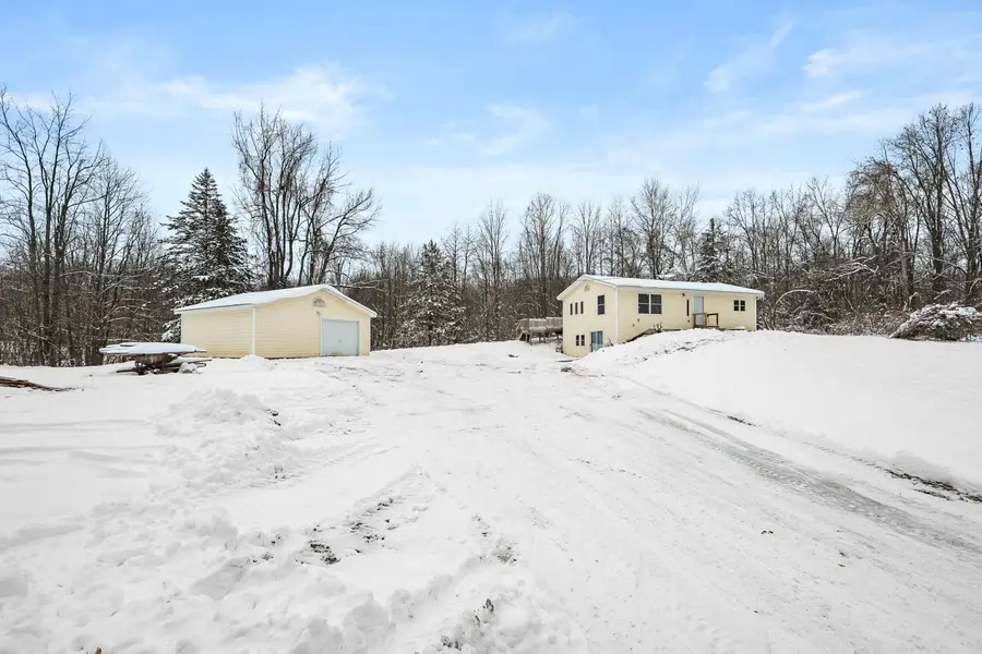 1707 W Bristol Road, Delton, MI 49046 - Image #2