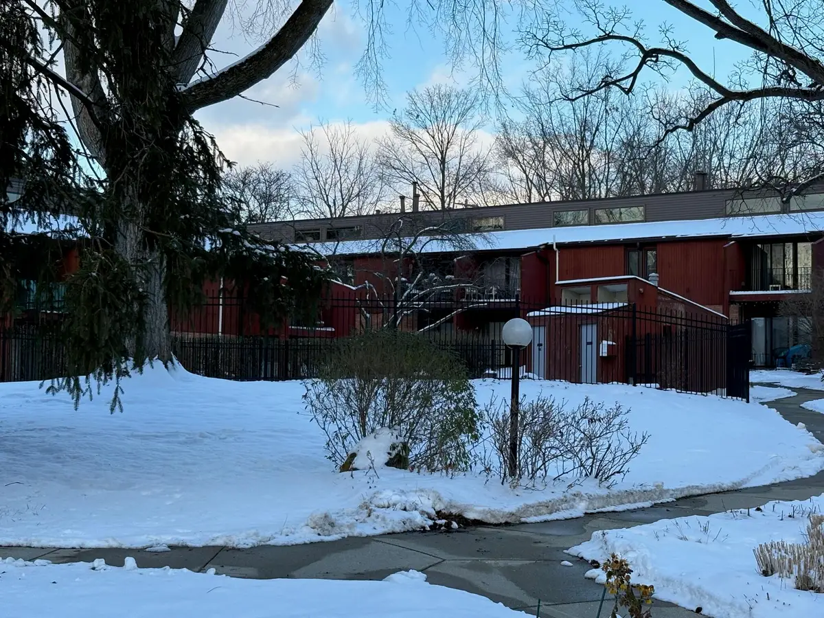 2411 Packard Street #51 E, Ann Arbor, MI 48104 - Image #1