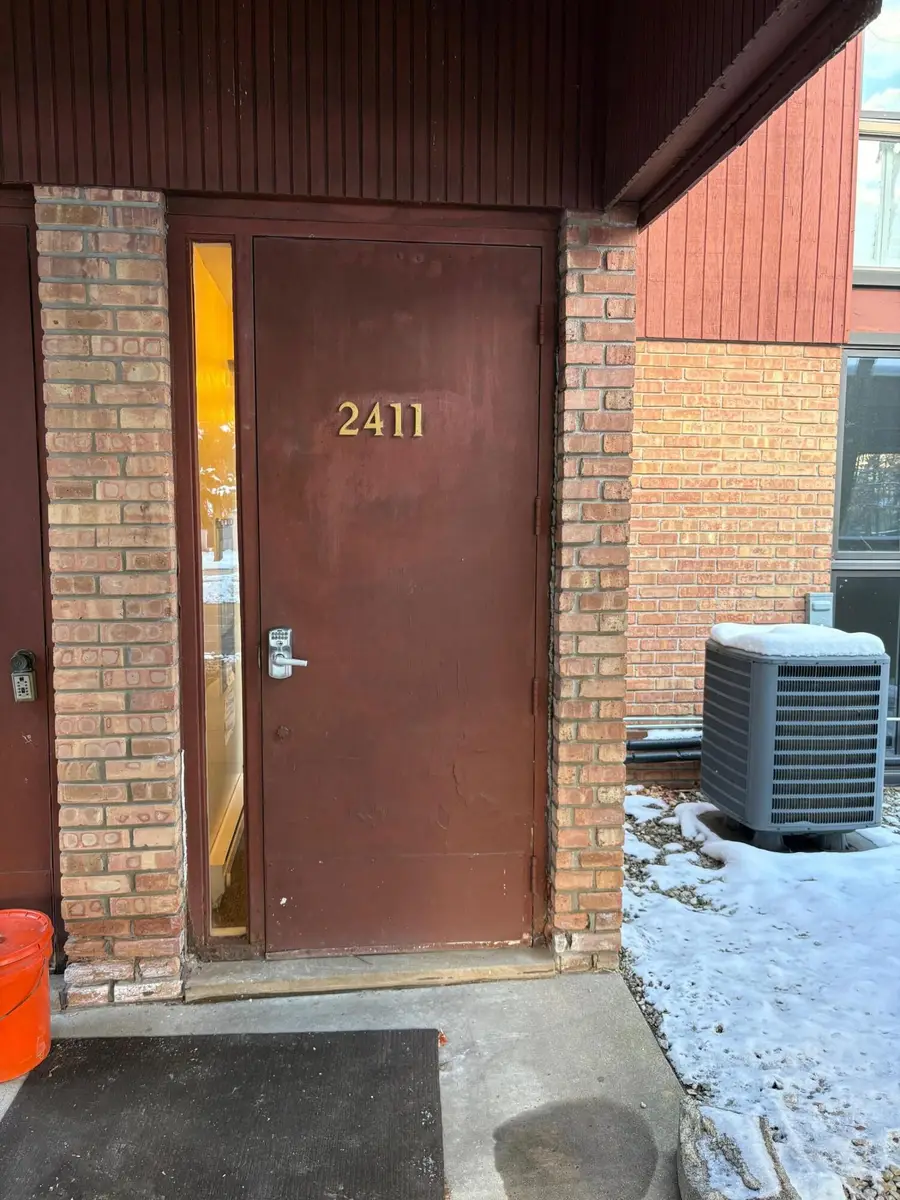 2411 Packard Street #51 E, Ann Arbor, MI 48104 - Image #3