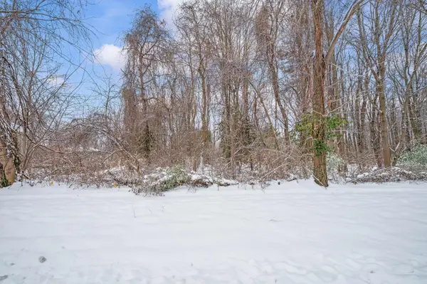 1950 N Donna Drive, Stevensville, MI 49127