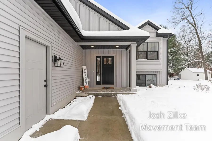 6027 Vesper Drive, Muskegon, MI 49442 - Image #3