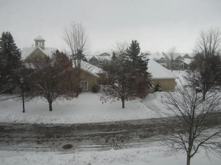 2096 Kensington Park Circle, Holland, MI 49423 - Image #2