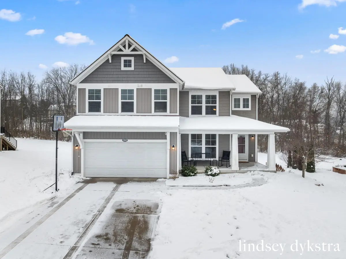 2862 Sunset Ridge Court Ne, Rockford, MI 49341 - Image #1