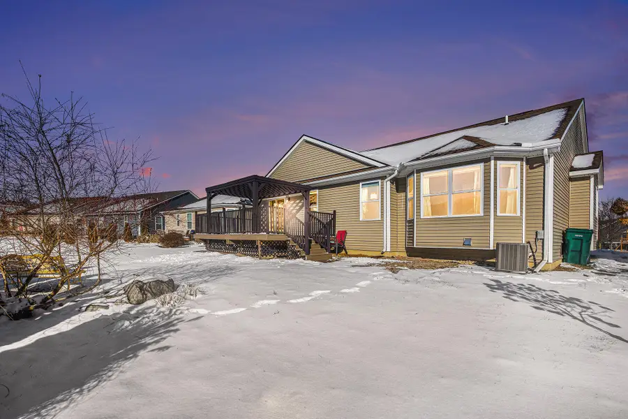 8876 Creekway Drive, Ypsilanti, MI 48197 - Image #2