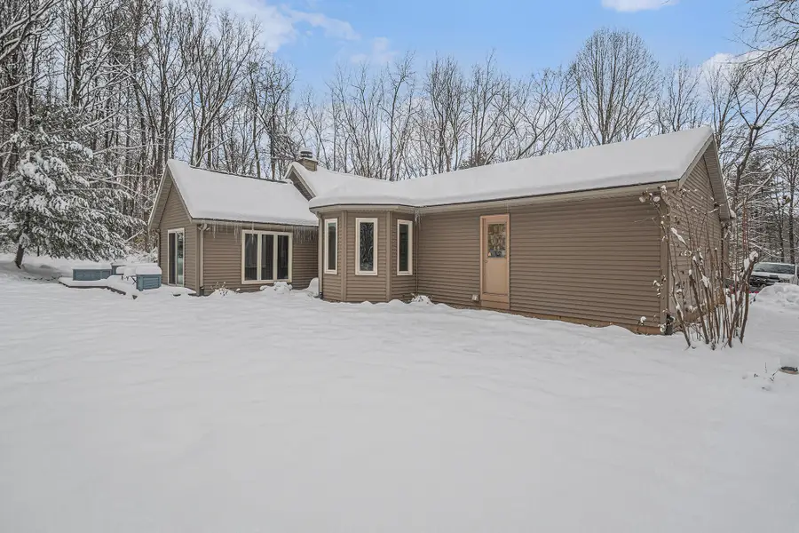 1209 Morris Drive, Niles, MI 49120 - Image #2