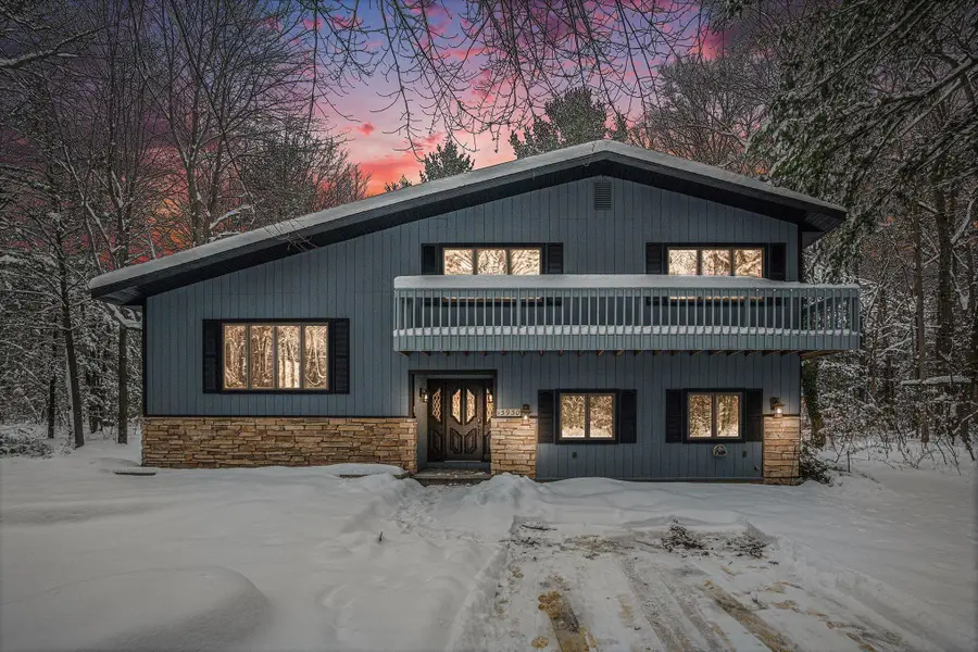 13930 Cleveland Street, Nunica, MI 49448 - Image #2