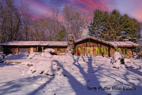 2291 20 Mile Road Nw, Kent City, MI 49330