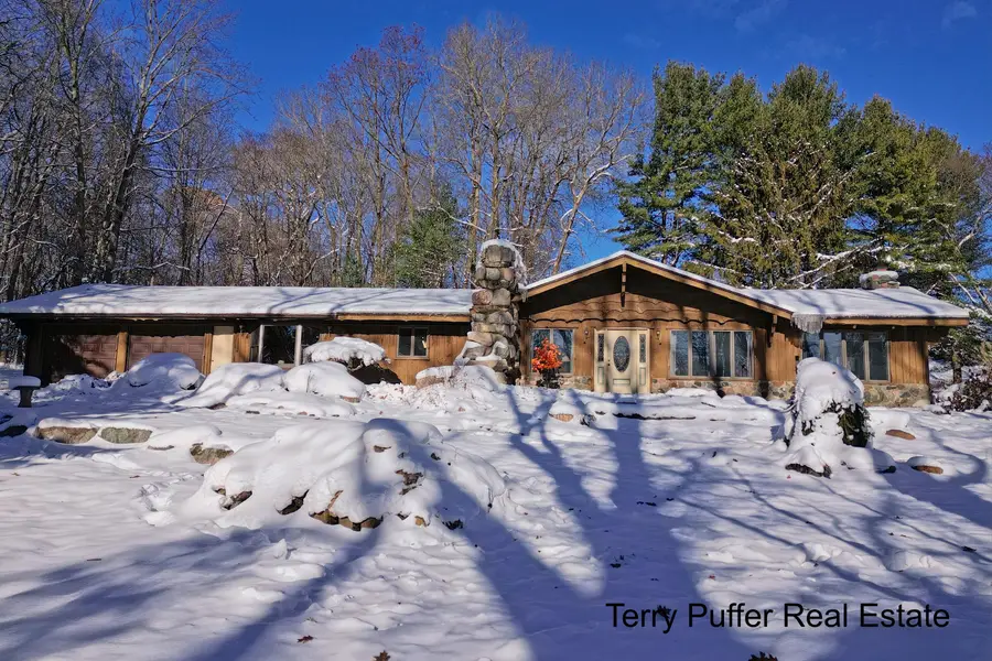 2291 20 Mile Road Nw, Kent City, MI 49330 - Image #2