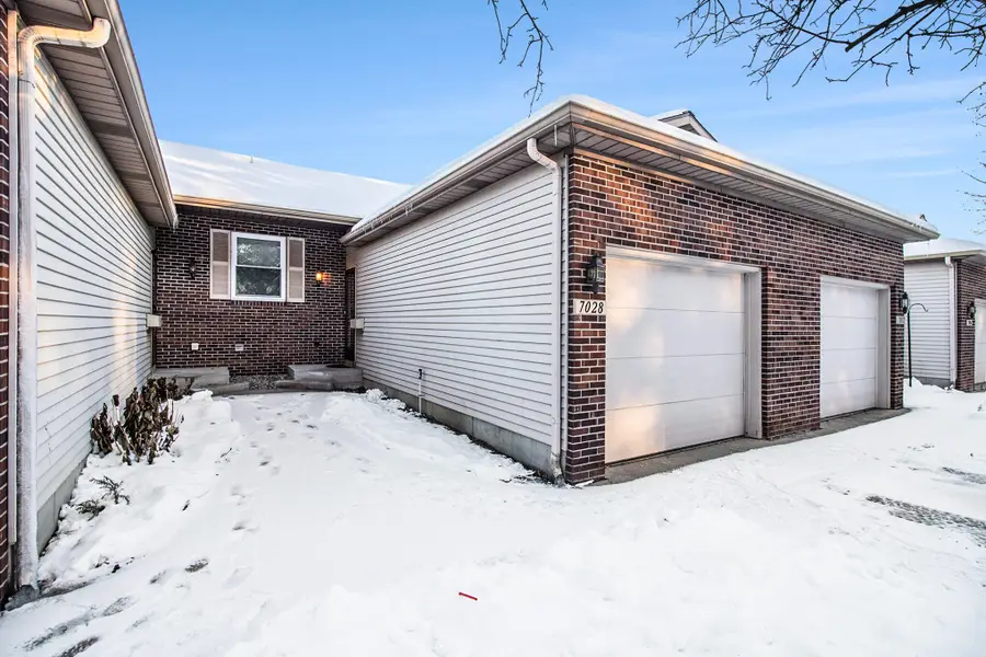 7028 Springtree Lane Sw, Grand Rapids, MI 49548 - Image #2