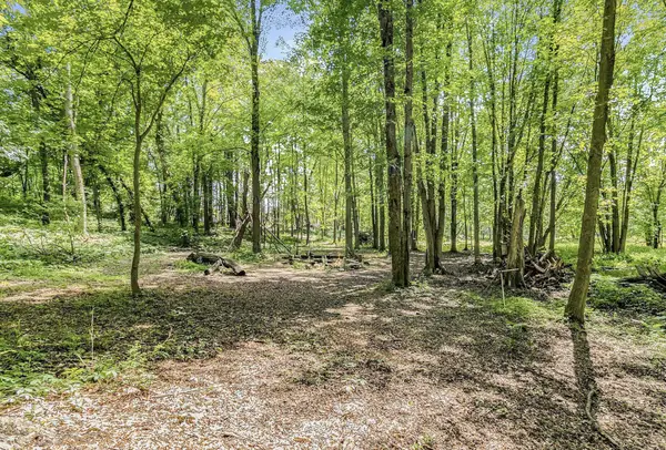 2407 Gale Road, Eaton Rapids, MI 48827