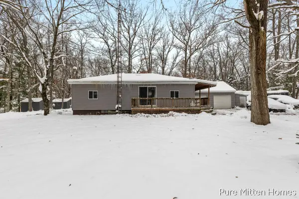 3803 Underwood Drive, Bitely, MI 49309
