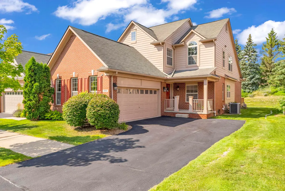 6944 Stonewood Place Drive, Clarkston, MI 48346 - Image #1