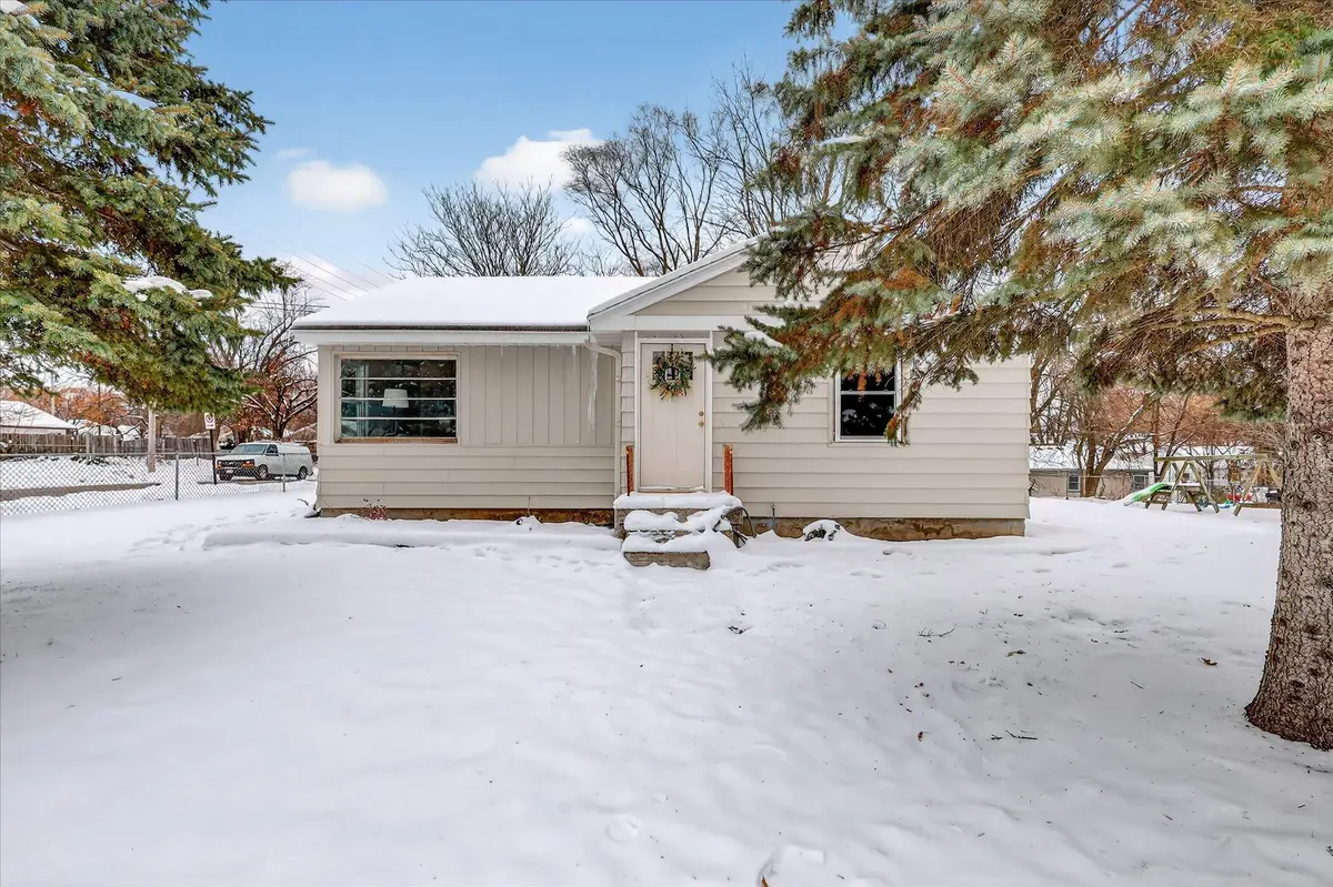 3400 Heron Avenue Sw, Wyoming, MI 49509 - Image #1