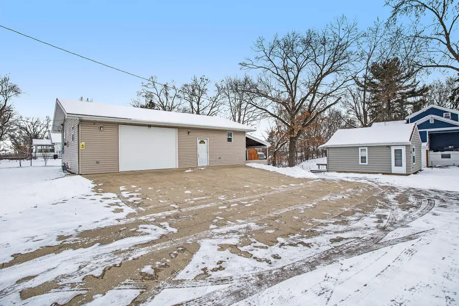 448 Richfield Avenue, Springfield, MI 49037 - Image #2