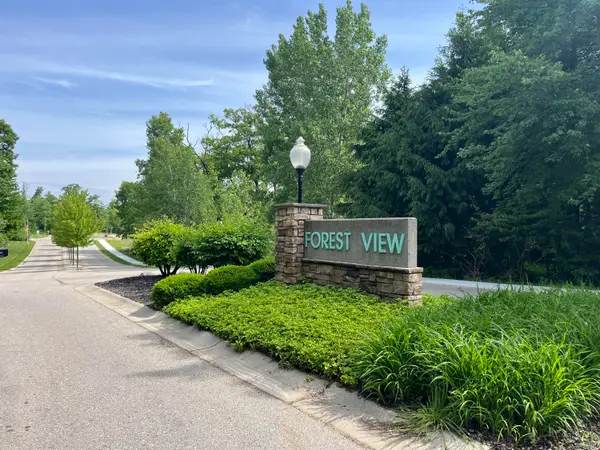 1460-1462 Trail View Drive, Greenville, MI 48838