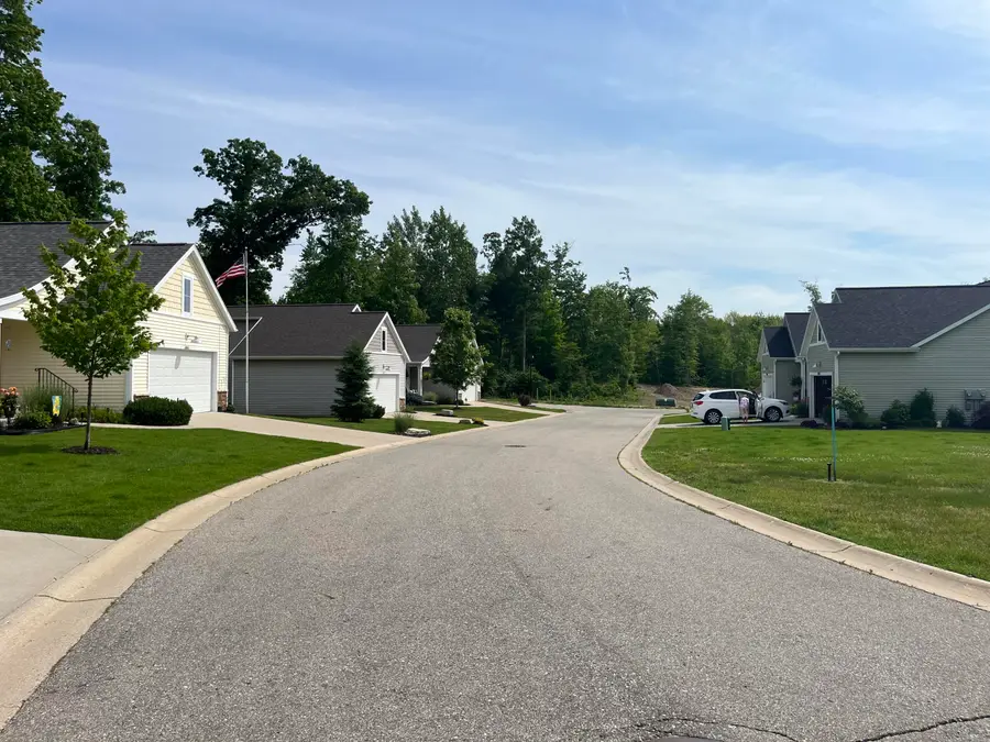 1460-1462 Trail View Drive, Greenville, MI 48838 - Image #3