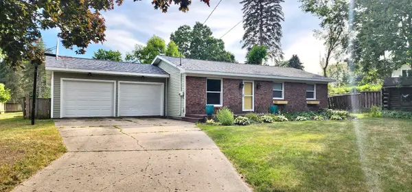 826 Morningside Court, Lake Odessa, MI 48849