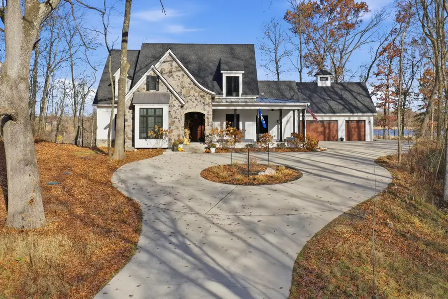 8035 Hidden Shores Drive, Fenton, MI 48430 - Image #2