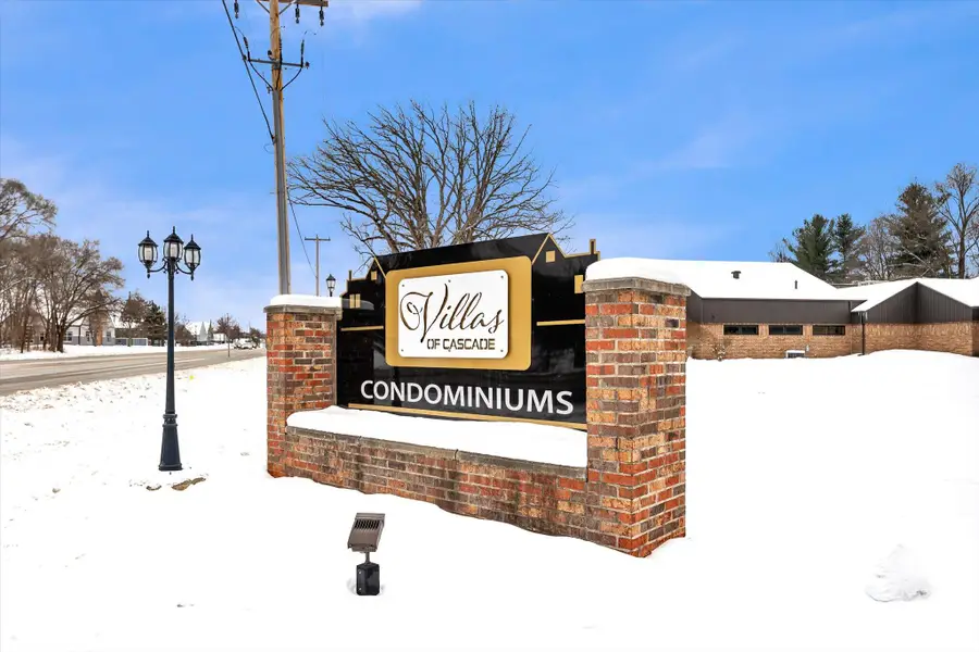 6716 Cascade Road Se #46, Grand Rapids, MI 49546 - Image #3