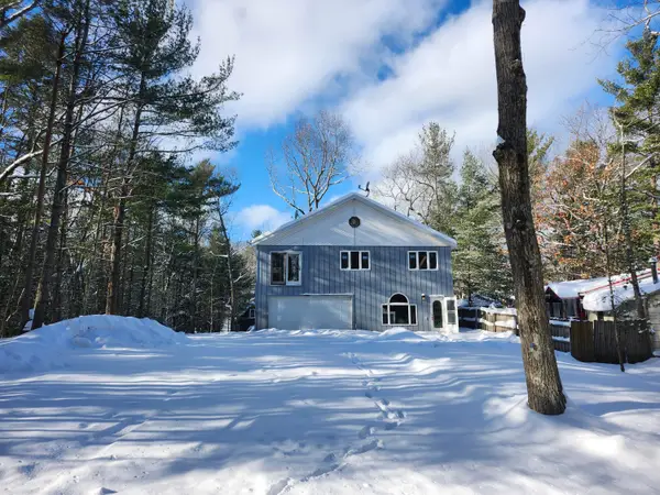 6395 S Lakeshore Drive, Pentwater, MI 49449