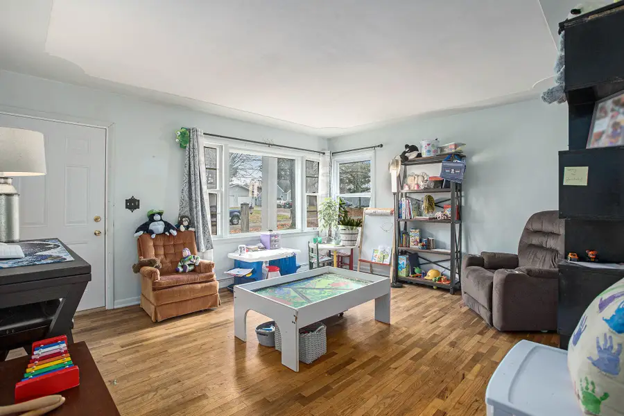 617 N Gordon Street, Marshall, MI 49068 - Image #3