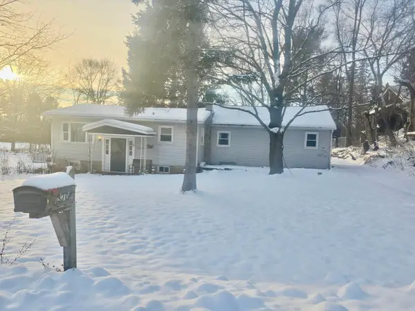 3668 Saint Mark Street, Jackson, MI 49201