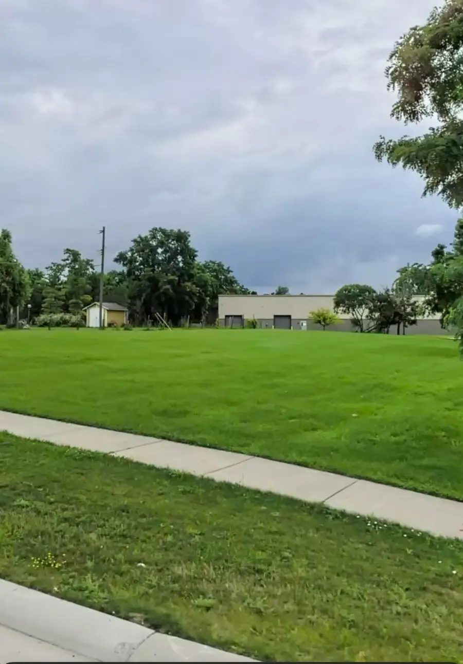 50272 Grand River Avenue, Wixom, MI 48393 - Image #2