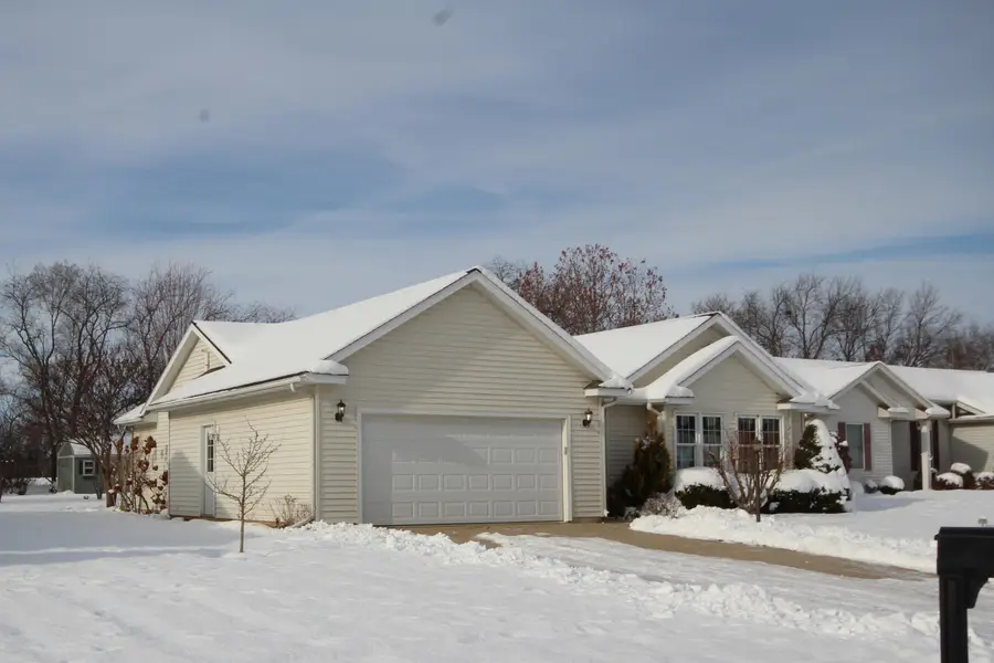 13330 Park West Boulevard, Vicksburg, MI 49097 - Image #2