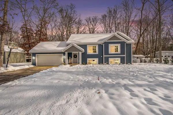 4007 Bullseye Lane, Dorr, MI 49323