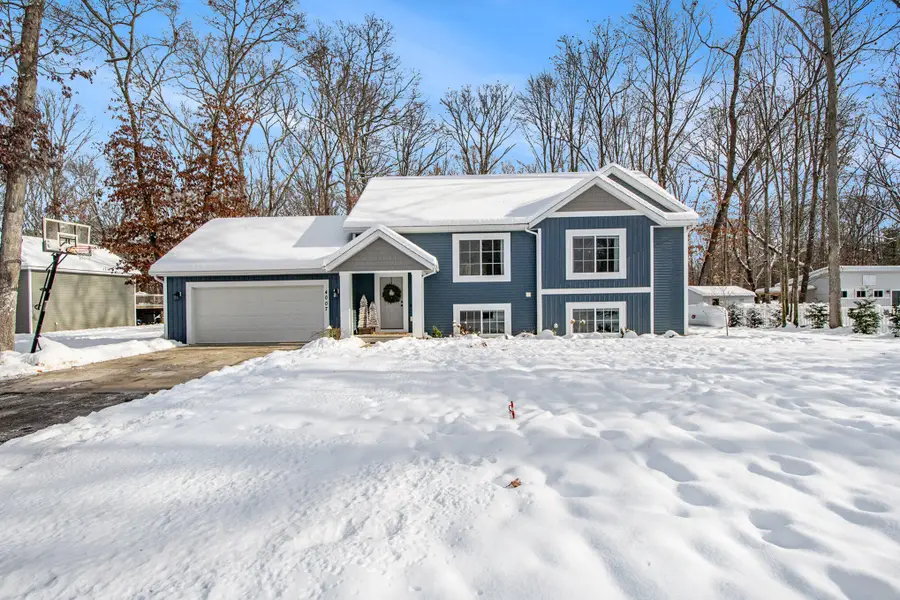 4007 Bullseye Lane, Dorr, MI 49323 - Image #2