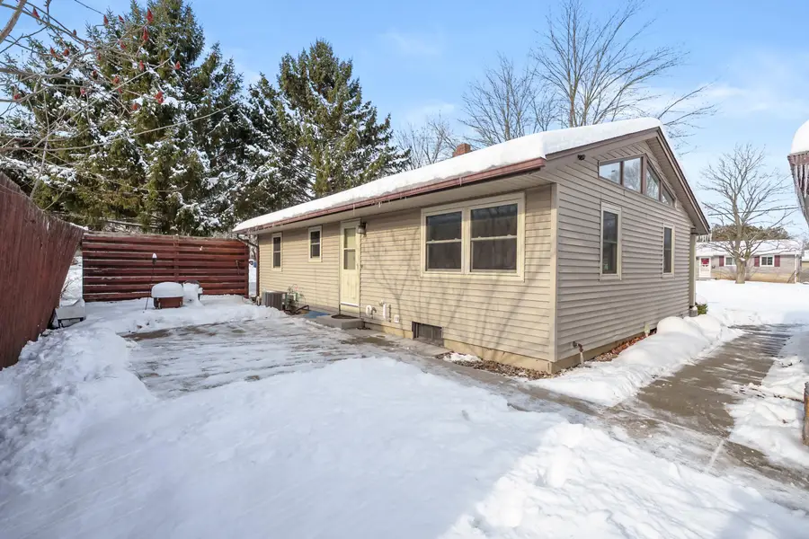 3909 Alamo Avenue, Kalamazoo, MI 49006 - Image #2
