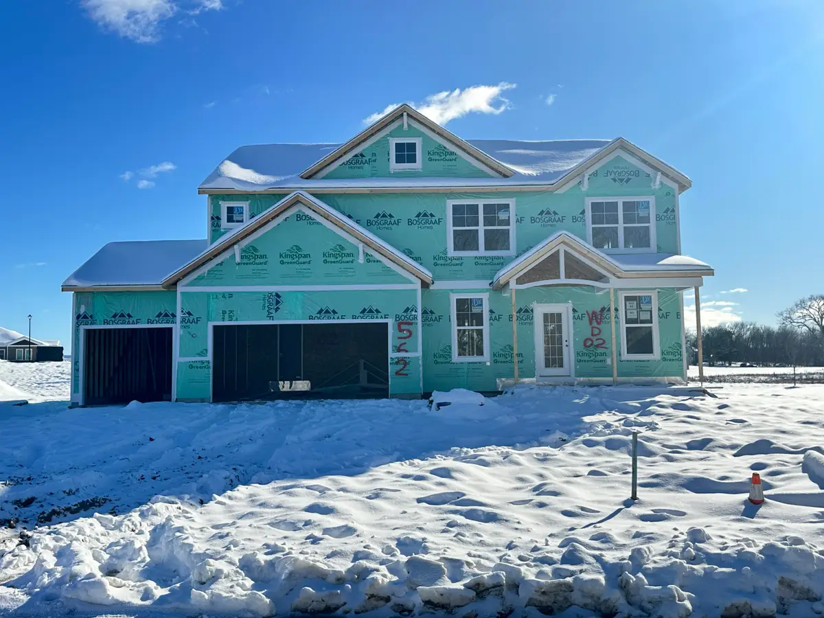 562 Lincoln Lawns Drive Nw, Walker, MI 49534 - Image #1