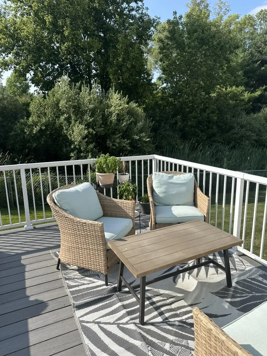 241 Glendale Drive Ne, Rockford, MI 49341 - Image #2