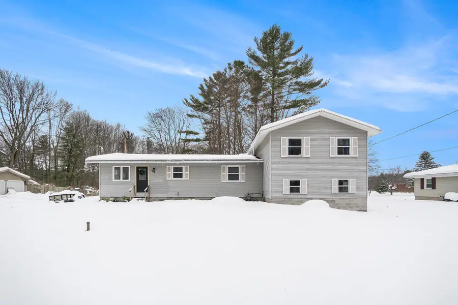 18689 W Spring Lake Road, Spring Lake, MI 49456 - Image #3