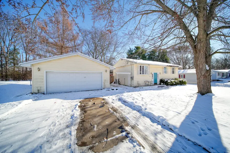 2375 Windemere Drive, Jackson, MI 49202 - Image #2