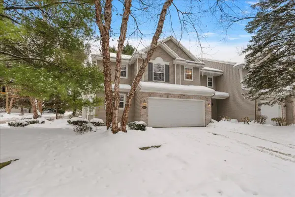 661 Abbey Mill Drive Se #41, Ada, MI 49301