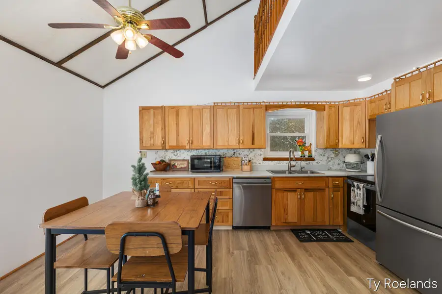 1067 Somers Road, Lyons, MI 48851 - Image #3