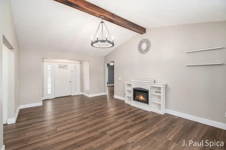 4127 Chaminade Drive Sw, Grandville, MI 49418 - Image #2