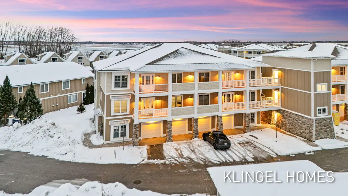 930 W Savidge Street #2, Spring Lake, MI 49456 - #1