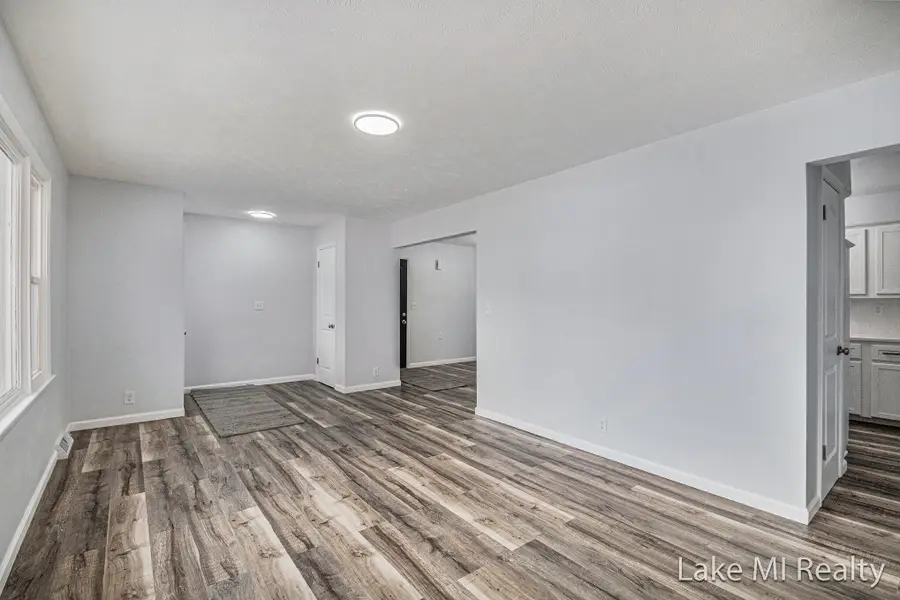 1241 S Marymark Drive, Jenison, MI 49428 - Image #2