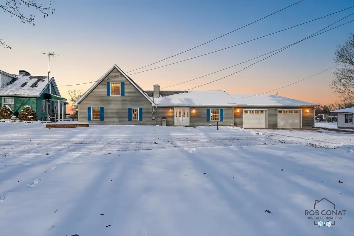 411 S Rock Lake Drive, Vestaburg, MI 48891 - Image #1