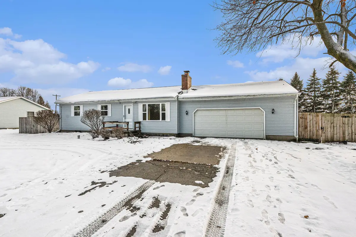 4854 E Y Avenue, Vicksburg, MI 49097 - Image #1