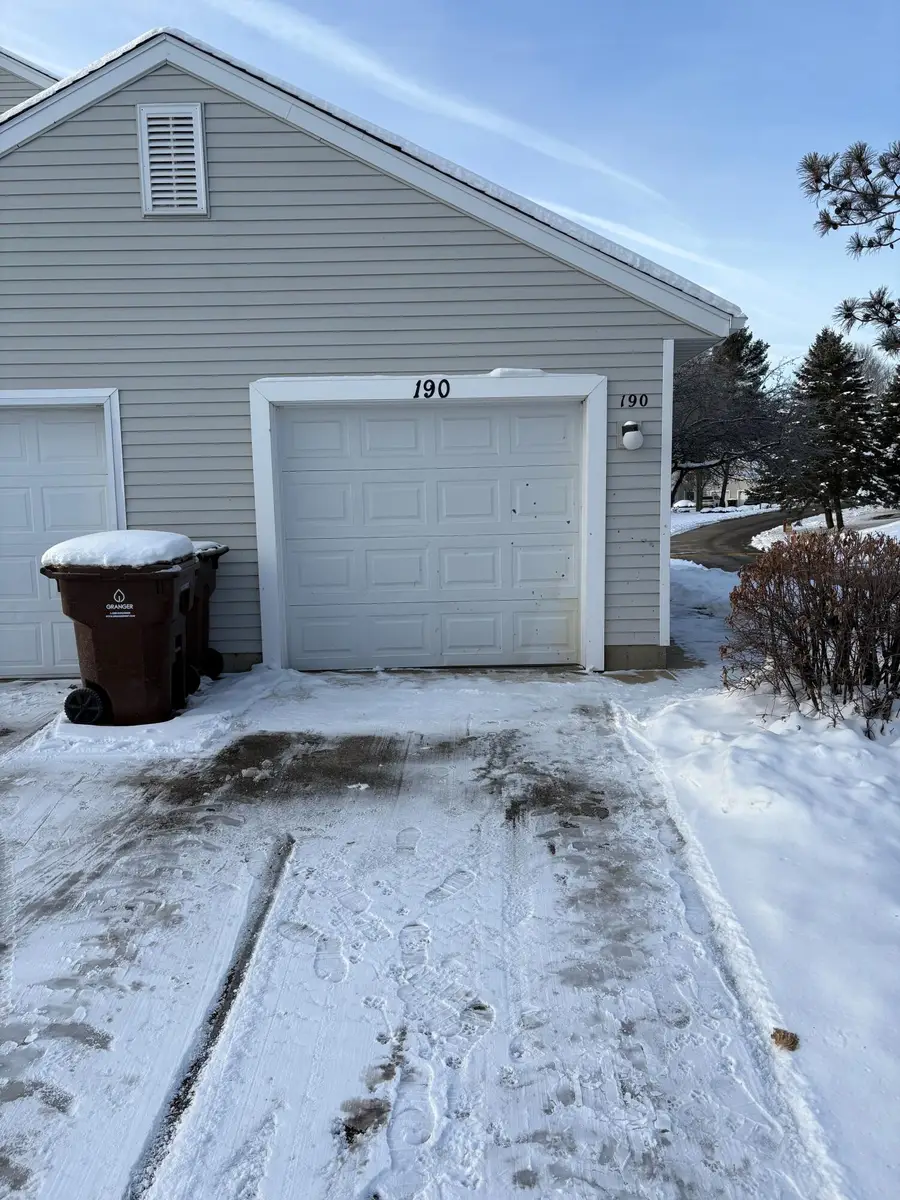 190 Hunters Lane Ne #38, Rockford, MI 49341 - Image #2