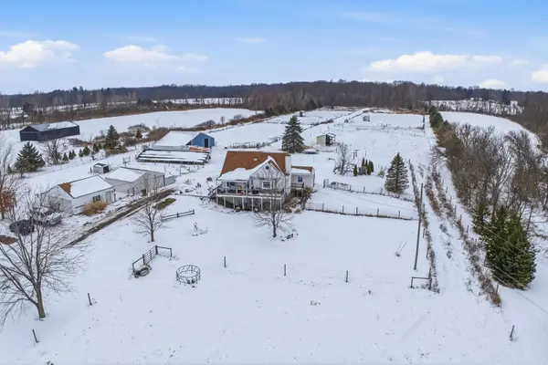 8595 Columbia Highway, Eaton Rapids, MI 48827